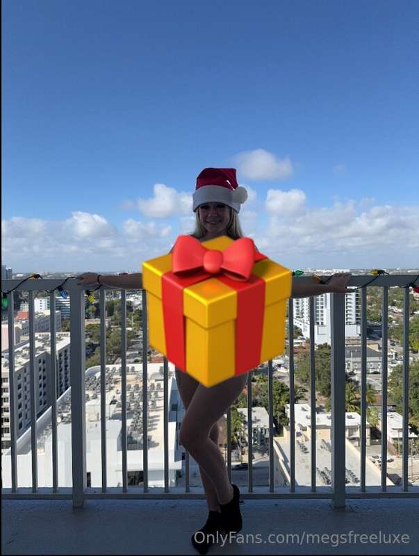 Tis the season for bouncing beauties! 🍒 Join my VIP and if y..