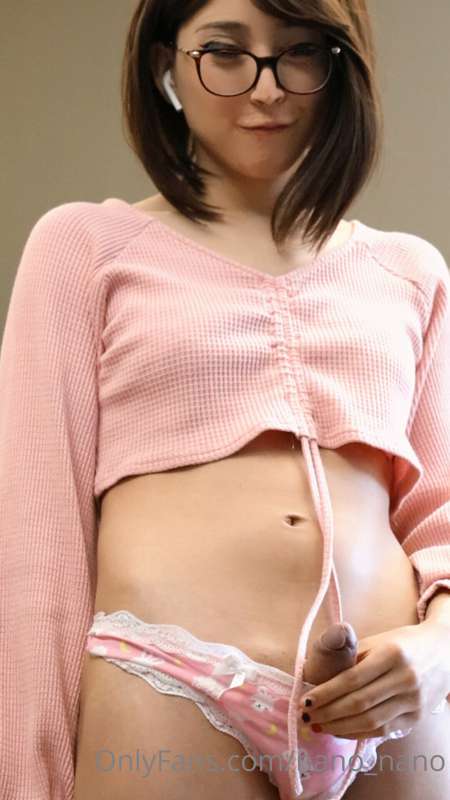 Getting dressed with some comfy clothes ^-^ 6