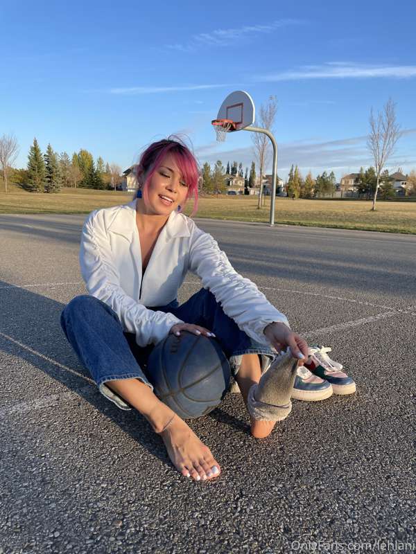 Played 21 today and won 2/3 games. Fun fact: my short ass wa.. 13