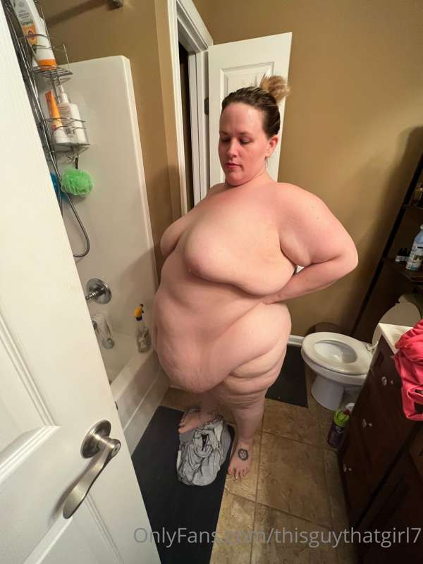 A little pre-shower action on a Monday night. Hope you like .. 12