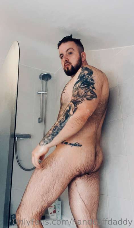 Wanna shower with me? 💗💖 1