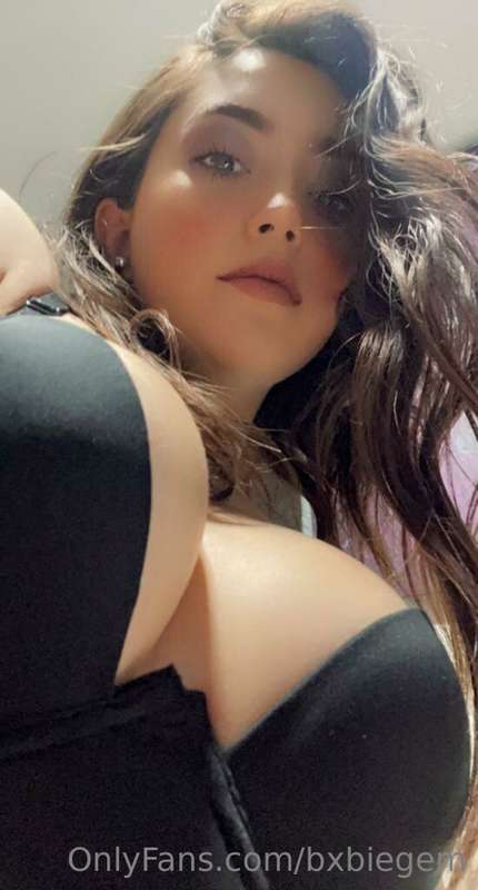 Good morning! Happy friday Do you like the way i see you?