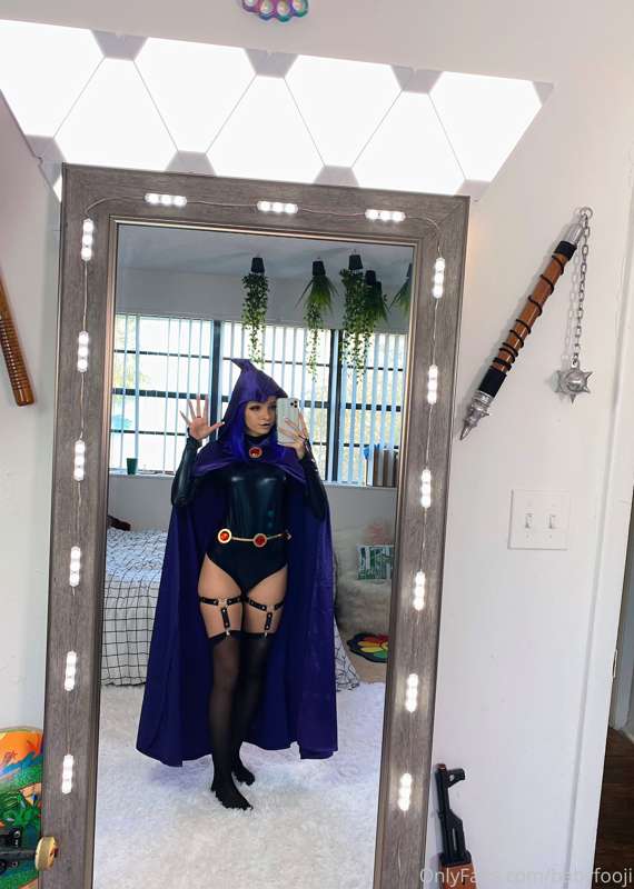 Raven set pt. 2 🔮🖤 this set video is anal 😏 30 mins long so .. 12