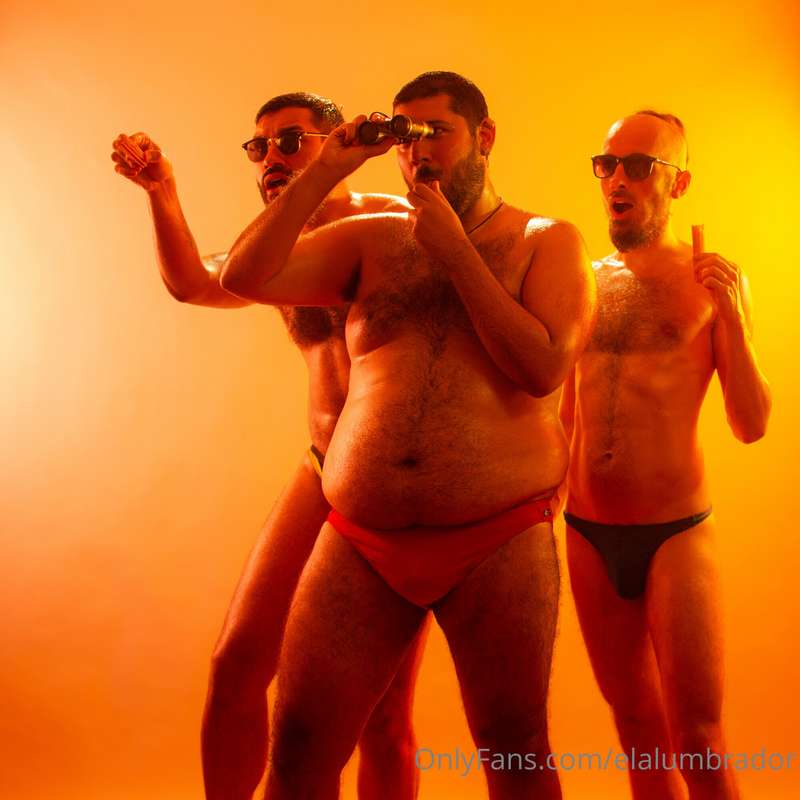 Studio Photoshoot. Summer vibes. At the beach with my friend.. 3