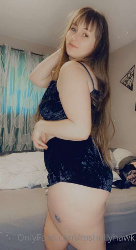 Black velvet set might be my new favorite 🥰 pics from the ot..