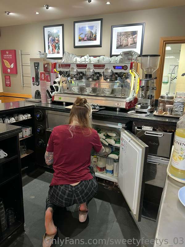 Taking sneaky feet pics of your coworker ? That’s naughty … .. 3