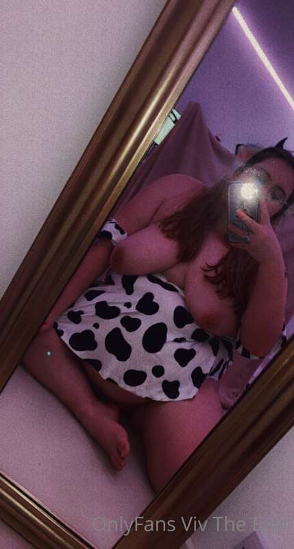 Cow Print go hard some times 🥺🤭 Anyone want breed this cow? 3