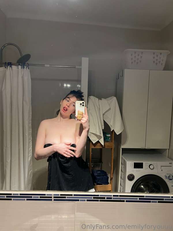 Would you fuck me in the shower? 💦💦💦 3