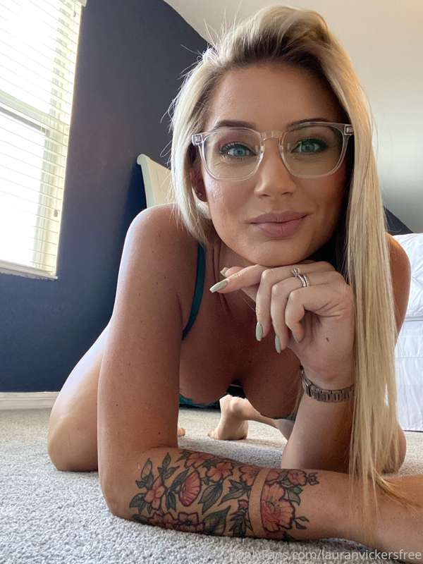 `Watch me FUCK MY HOLES in your DMs right NOW!`