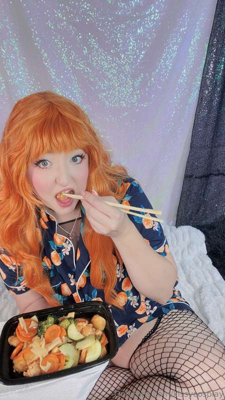 Free pics! :3Gonna post the paid half of this set today too,.. 11