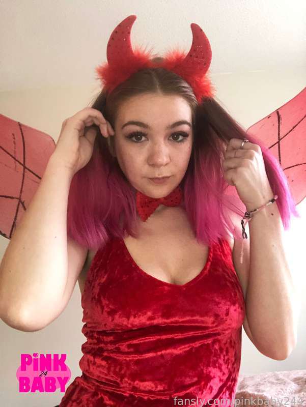 Pinkbaby244 - Fansly - 24 Nov, 2021 10