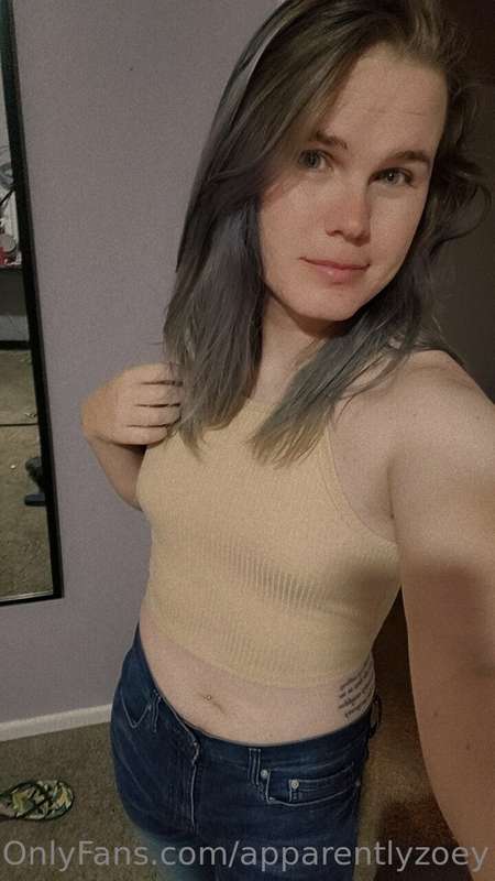 Apparentlyzoey - Onlyfans - 27 Feb, 2023