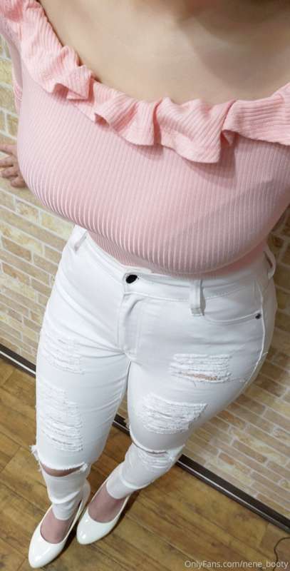 💗僕を好き過ぎるデカ尻姉が四つん這いで部屋の床拭きしてくれて...目の前のデカ尻に我慢できず！💗「もう...💗私がいない.. 9