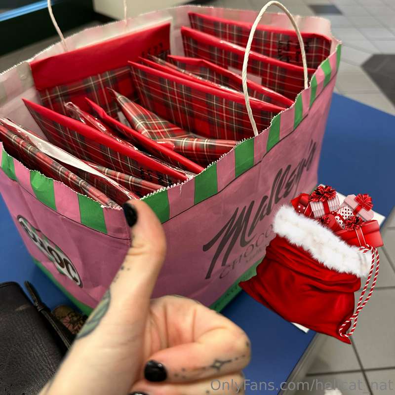 Just a heads up, I’ve sent out all of my holiday cards! To a..