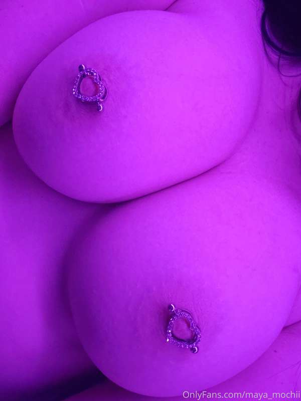 I changed my nipple jewelry, heres some boob close ups with ..