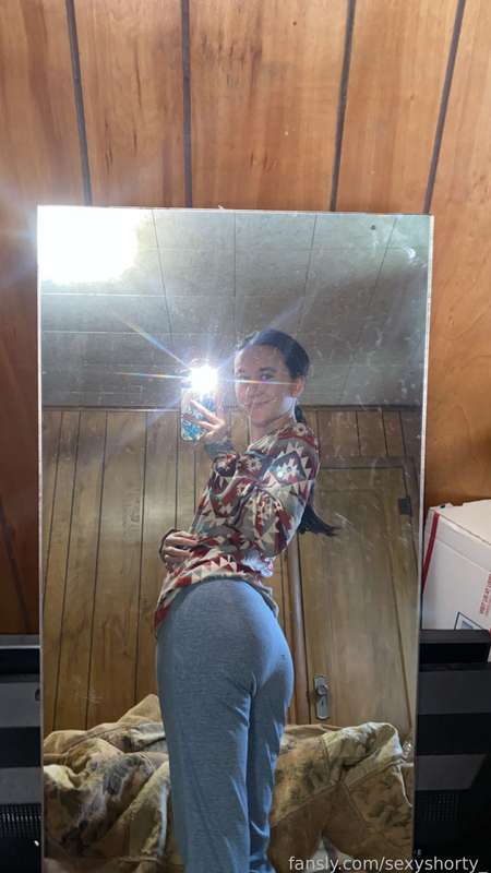 Sexyshorty_ - Fansly - 26 Apr, 2025 1