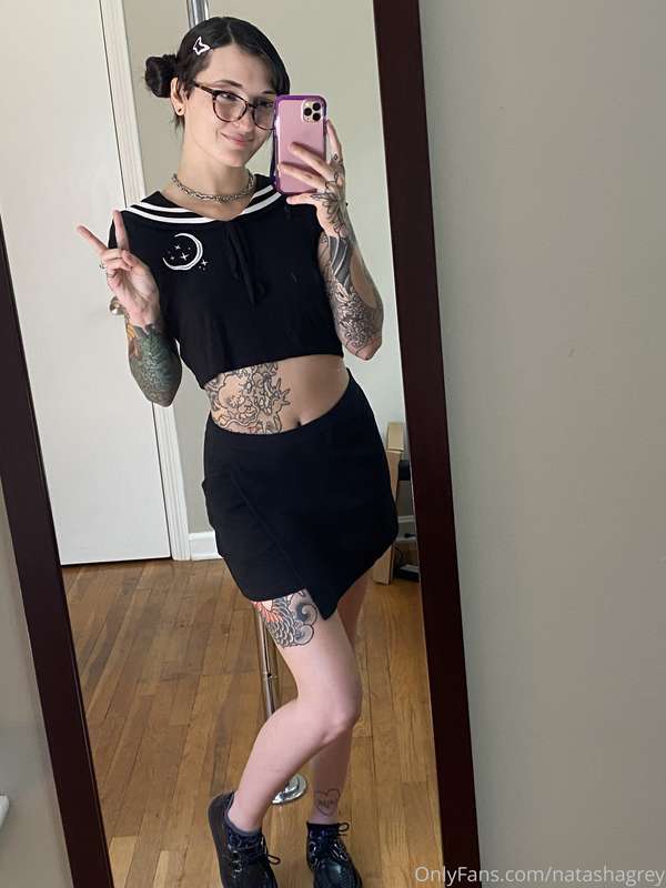 Do you like my outfit today?? 😍 I feel like a lil anime girl.. 3