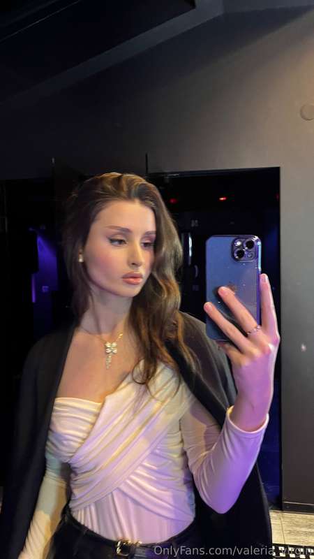 rate me from 1 to 10?🥰