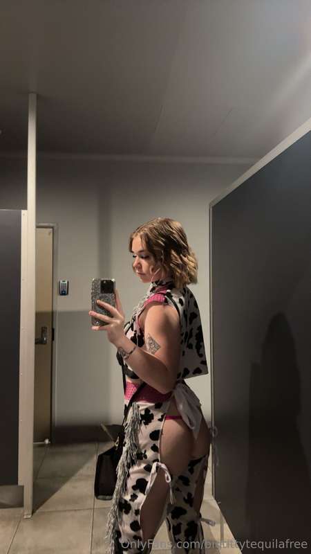 The more you look, the more you’ll want to see 😘