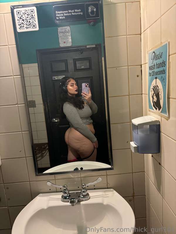 Thick_Gurl101 - Onlyfans - 21 Aug, 2024