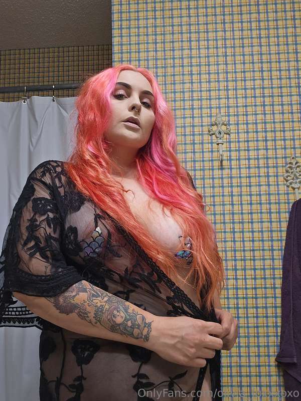 ✨️NEW✨️ content on my VIP page for your pleasure 🦊🖤💦 I took ..