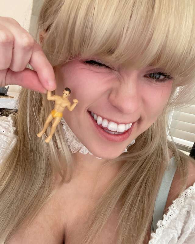 Super proud of myself 🥰 filmed long vids today! Including co.. 1