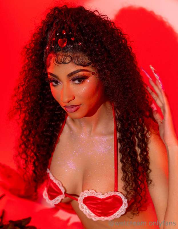 hugs, kisses & valentine wishes 💌! 22