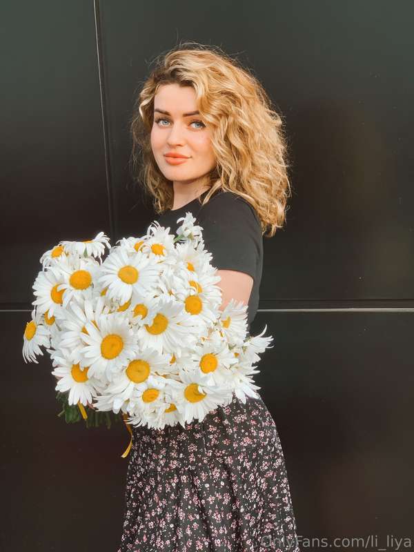 Each daisy is a small reminder of the beauty of this moment...