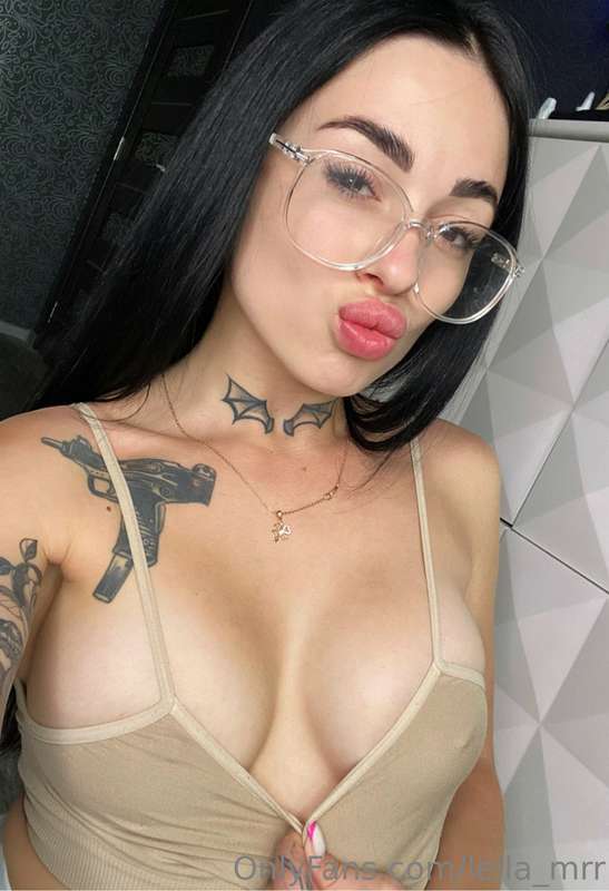 🤭 You're not going to make me bored alone, are you? 😜