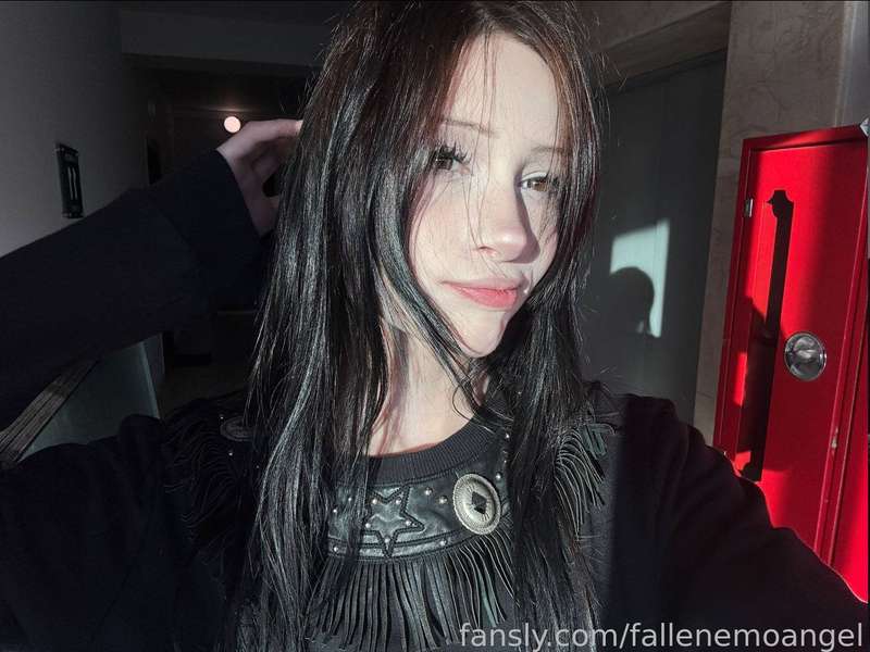 Fallenemoangel - Fansly - 08 May, 2025