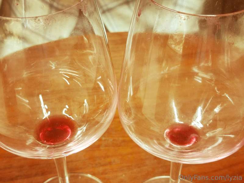 Aperitivo esplicito 😘😋😋🍷🍷...