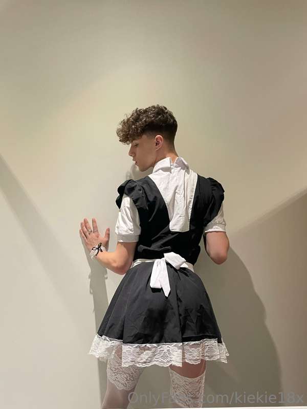 Anyone in need of a slutty maid boy around the house? 😇 15