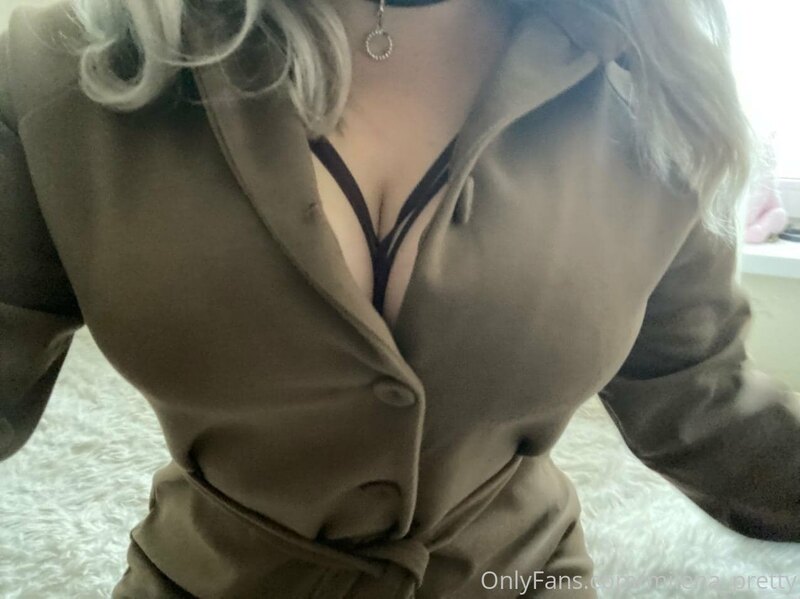 I like to highlight my gorgeous boobs before going out