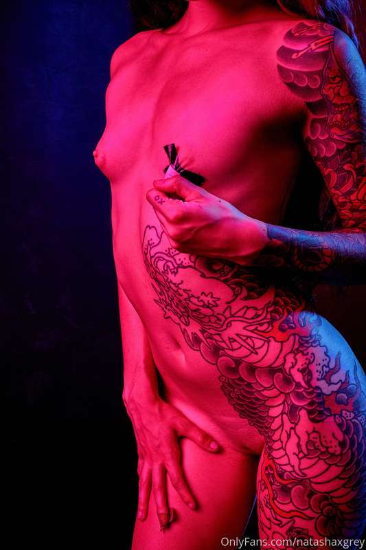 love sharing my photoshoots with you all here! this has been.. 6