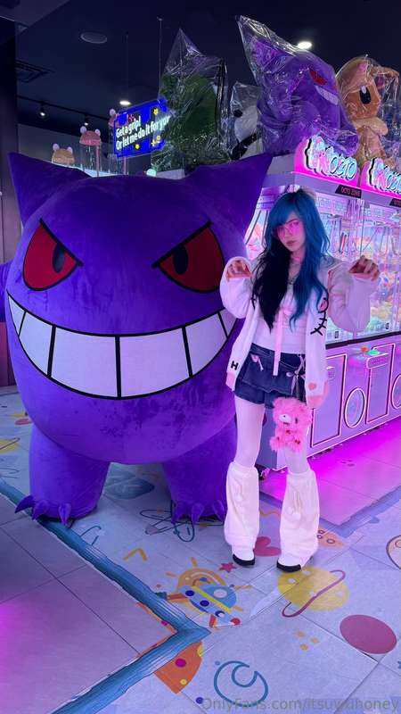 Went to the arcade on my birthday 🥳 Took a couple of cute pi.. 8