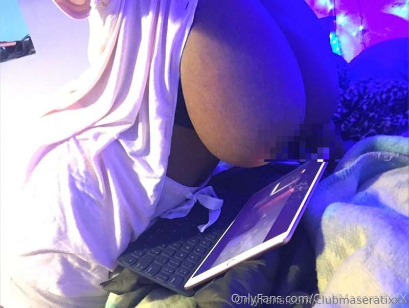 Ready to make this tits jiggle for you. Just shoot me a DM! ..