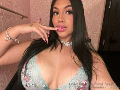 Think you can handle @honduranbaddie big peach bouncing up a..