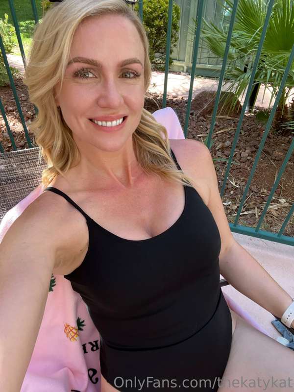 Still beautiful weather in Las Vegas!  Summer is still holdi..