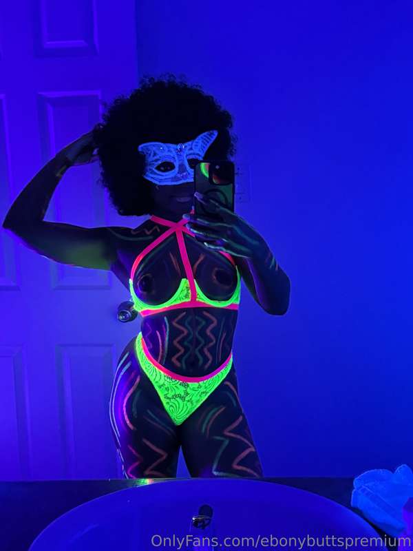 🙈 4