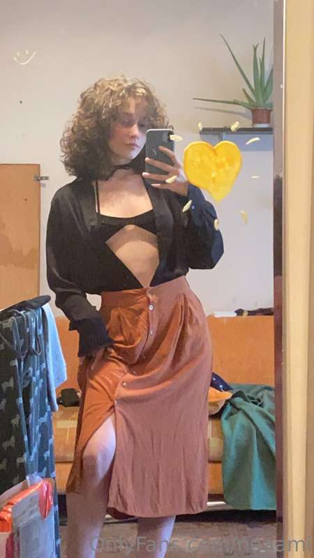 I'm walking a little today. do you like my outfit? 👉👈 😋

@na..