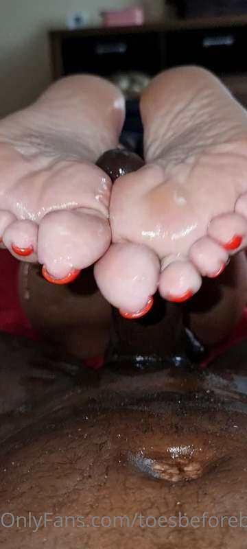 Some stills of @misssplendidfeet sexy soles on my 🍆😋 4