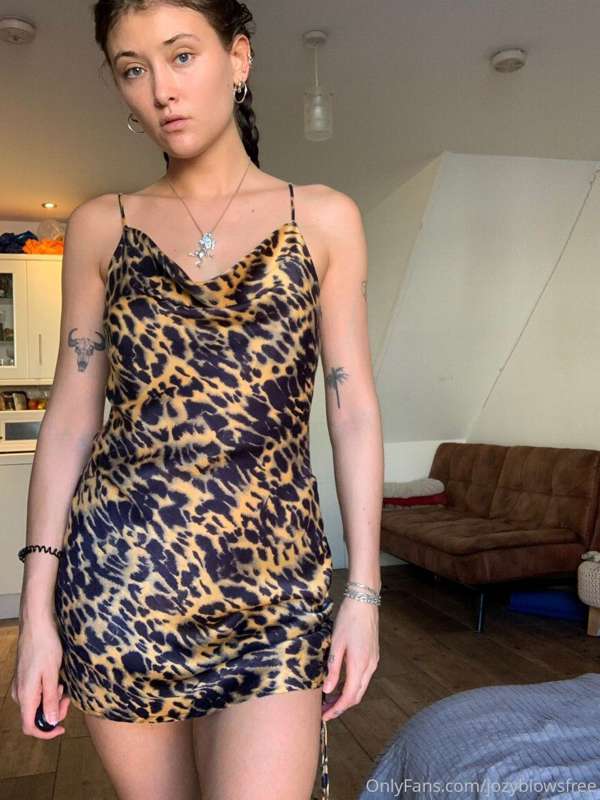 Do you prefer me with or without clothes? 2