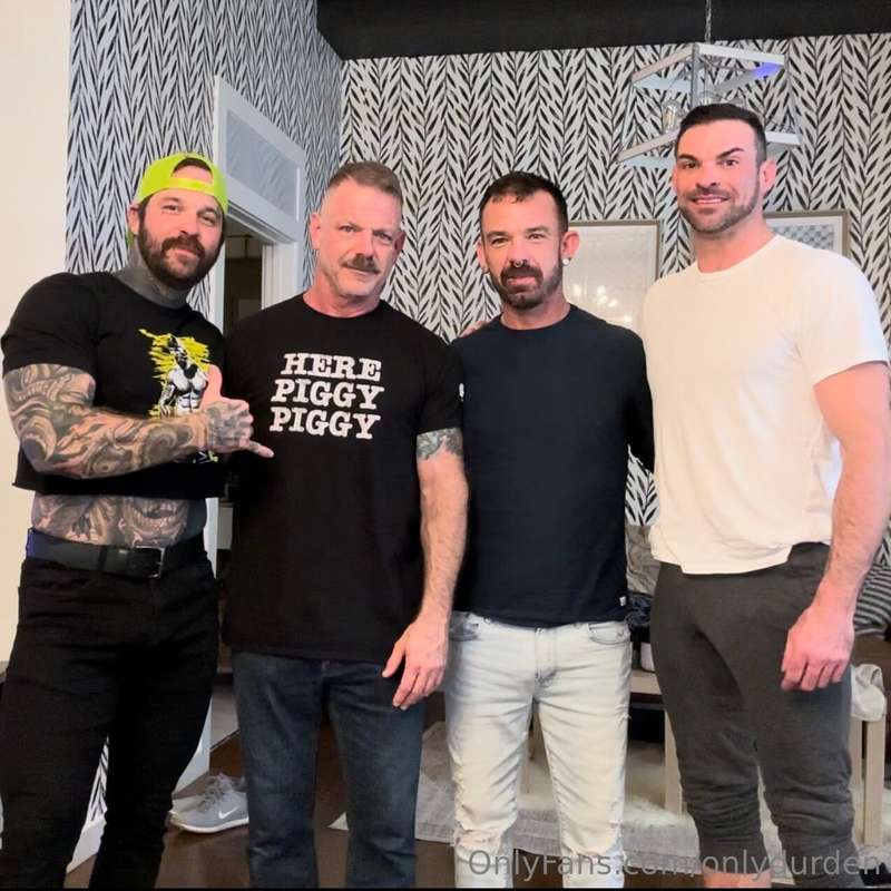 HOT 4SOME VIDEO We had us a guys night with plenty of cock a..