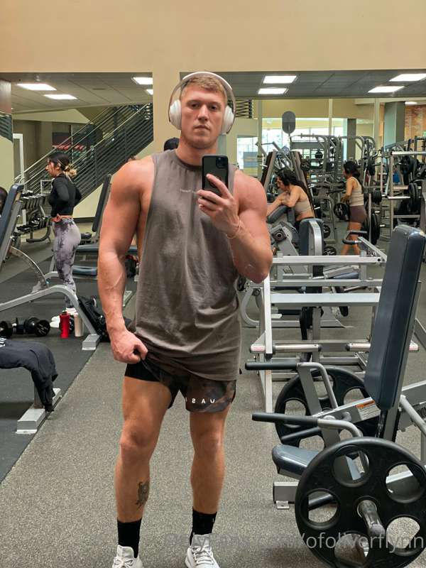 Ever wanted to see my workout? Comment and let me know!