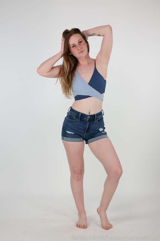 Chelseymarieofficial - Fansly - 03 May, 2025