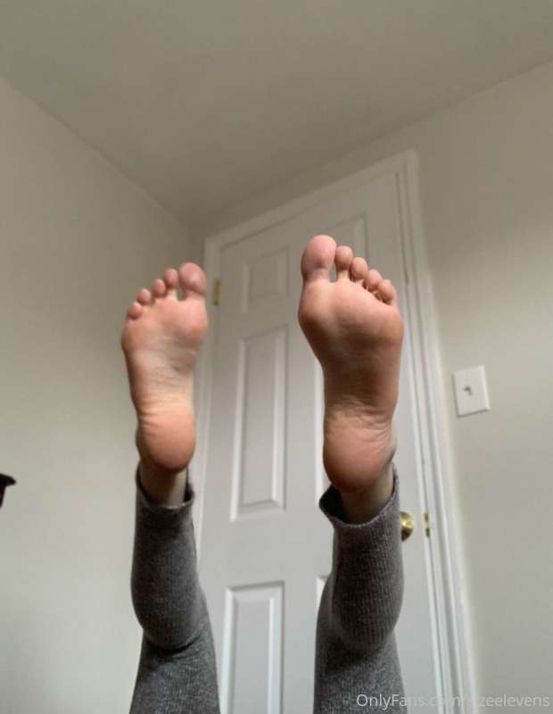 I was so shy about showing my feet at 19 hehe but now I’m 20.. 22