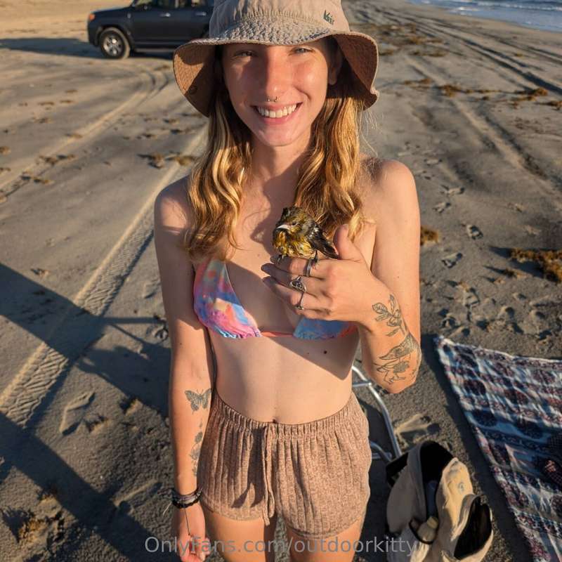 Life is so sweet🍑I also love saving lil animals🥹I found a di.. 5