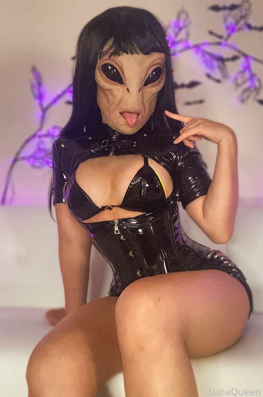 Lunaqueen - Fansly - 03 Oct, 2023 8