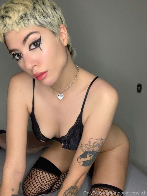 👁👄👁