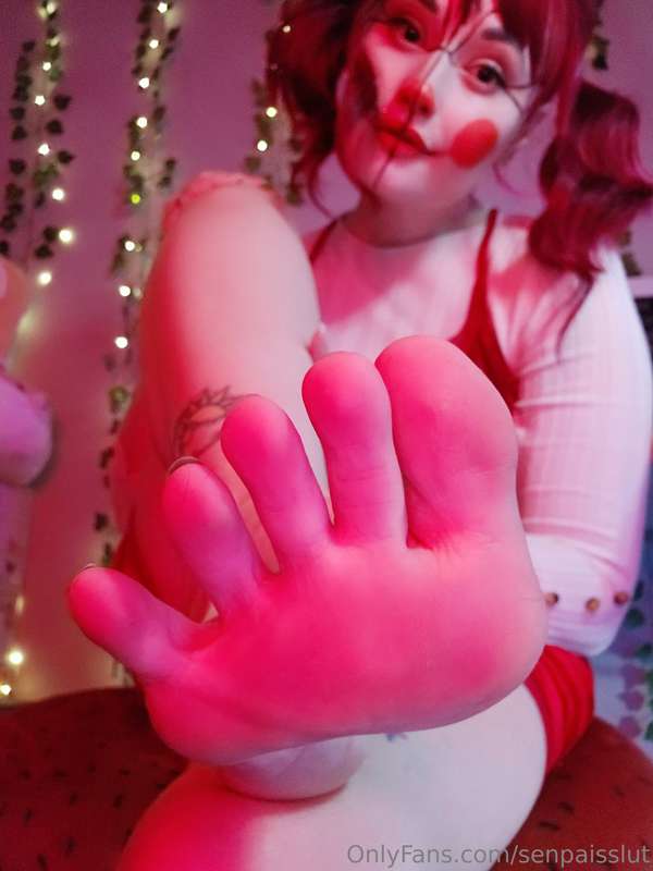 How about we make a little deal? You clean my soles for me, ..